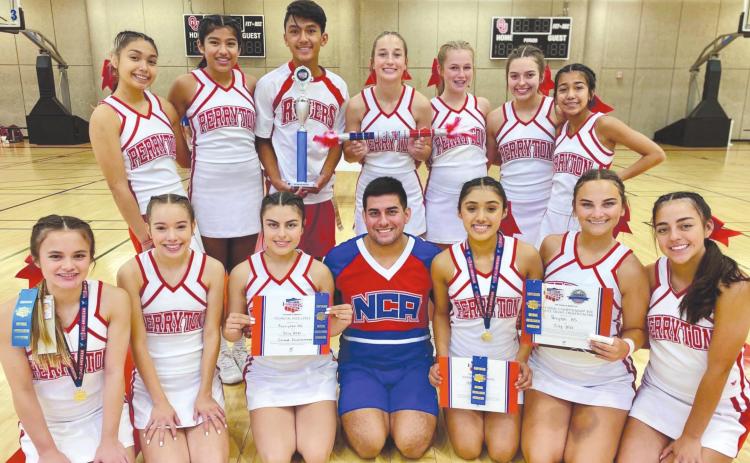 PHS CHEERLEADERS EARN AWARDS