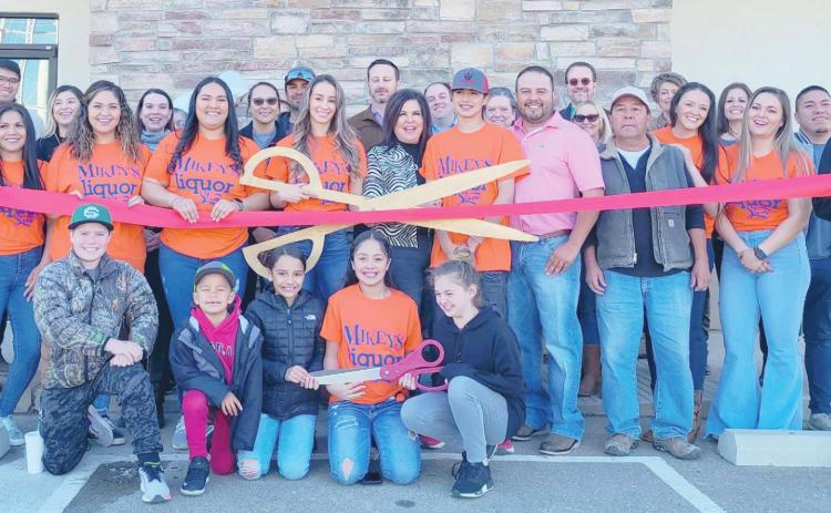 RIBBON CUTTING AT NEW MIKEY’S LIQUOR LOCATION
